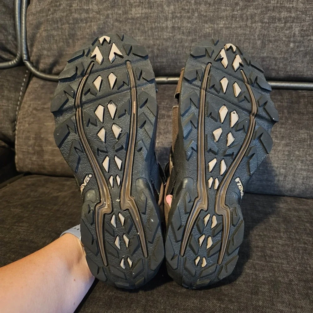 Teva Men's‎ Brown Sandals Size 8